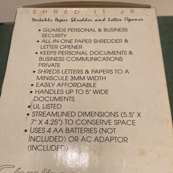 NIB Clearline Concepts portable Paper Shredder - Picture 3 of 5